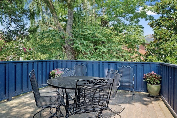 Outdoor Patio Table and Chairs Annapolis